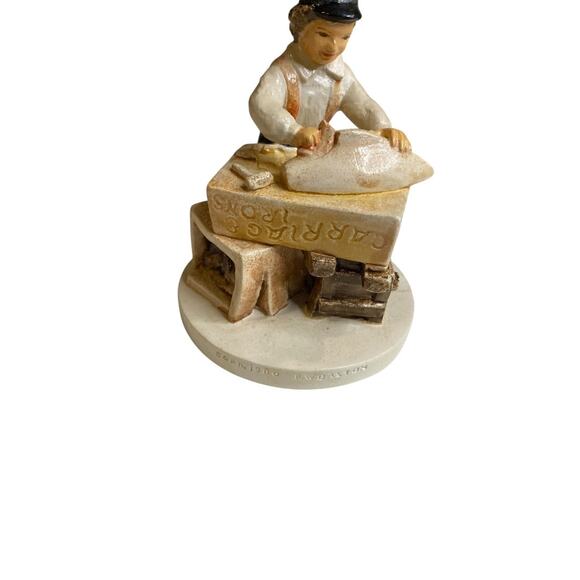 Sebastian Miniatures Signed Numbered Figurine 1980 Sailing Days Boy - Picture 3 of 7